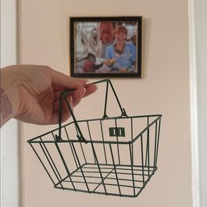 Green Wire Market Basket